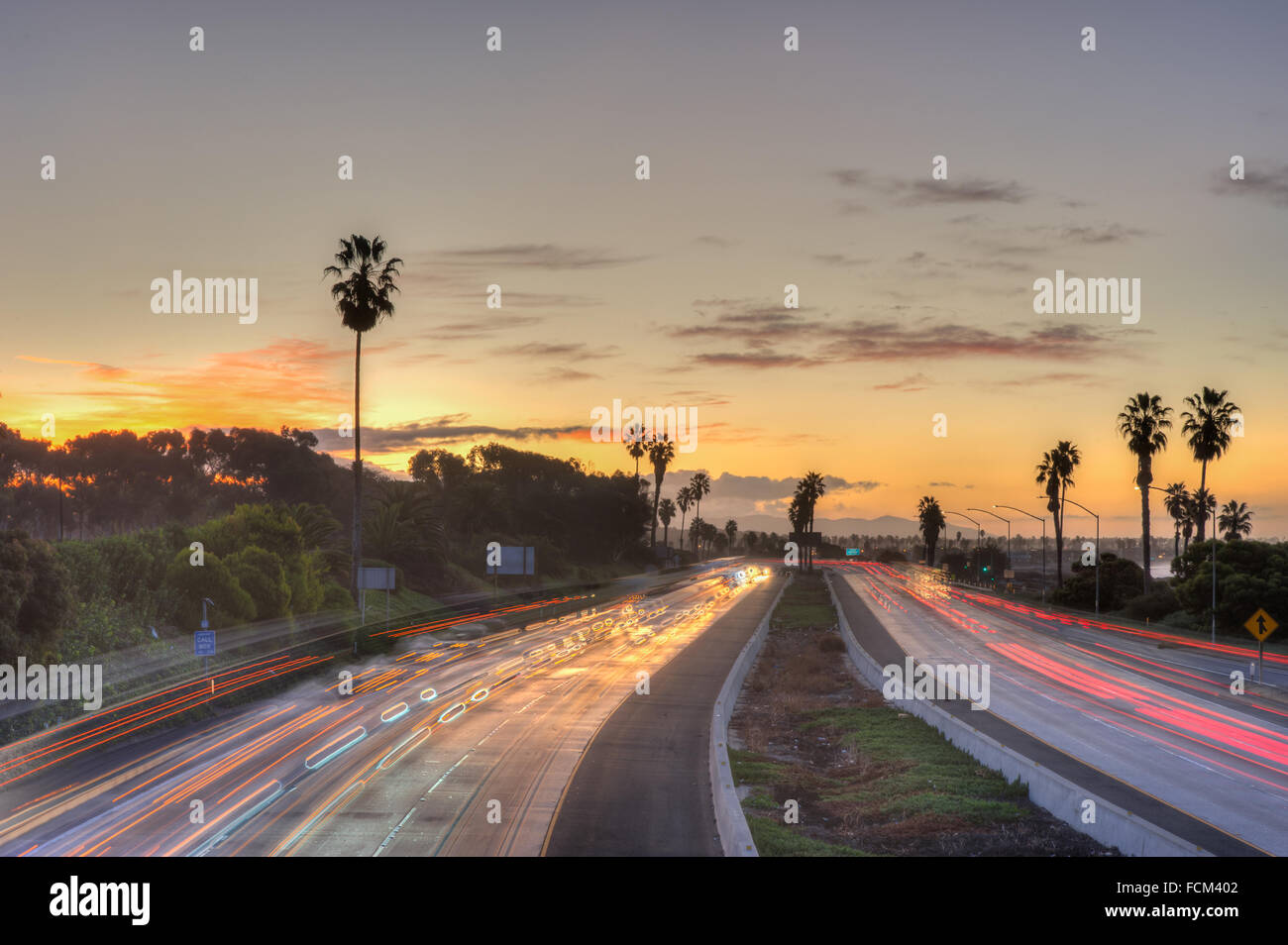 California 101 Freeway im Laufe des Vormittags pendeln. Stockfoto