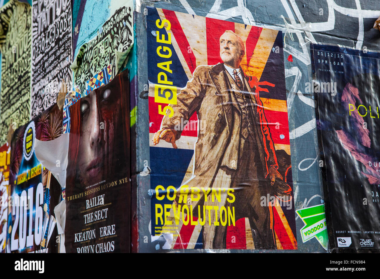 LONDON, UK - 13. Januar 2016: Eine humorvolle Poster von 55factory Darstellung eines Bildes von Jeremy Corbyn in London. Stockfoto