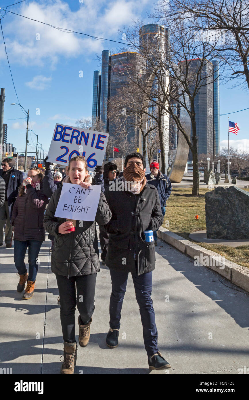 Detroit, Michigan USA 23. Januar 2016 - Unterstützer von Bernie Sanders-Rallye in der Innenstadt von Detroit, ihren Kandidaten zu unterstützen. Bildnachweis: Jim West/Alamy Live-Nachrichten Stockfoto