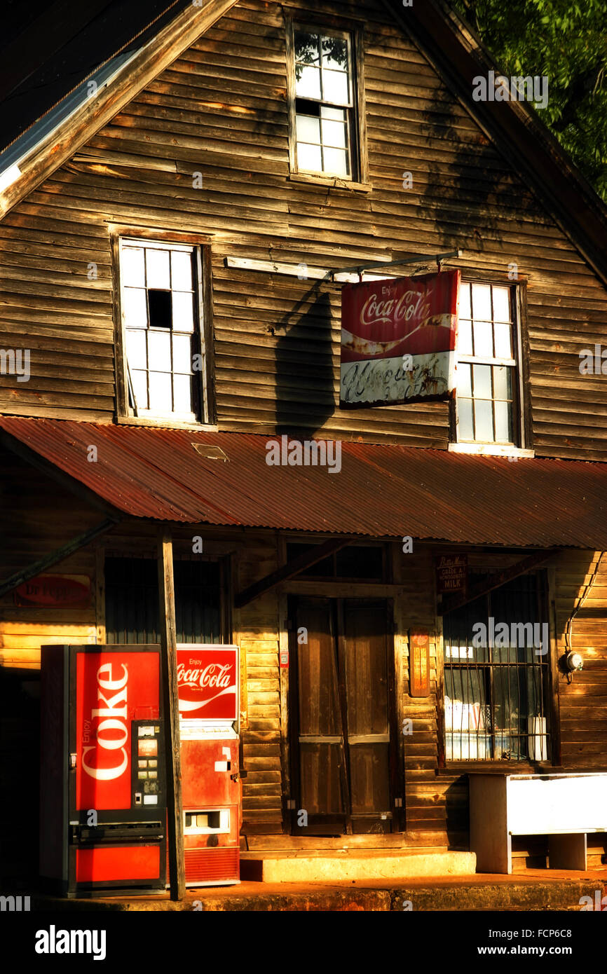 Eine alte Ladenfront in der ehemaligen Goldrausch Stadt Auraria in North Georgia, USA. Stockfoto