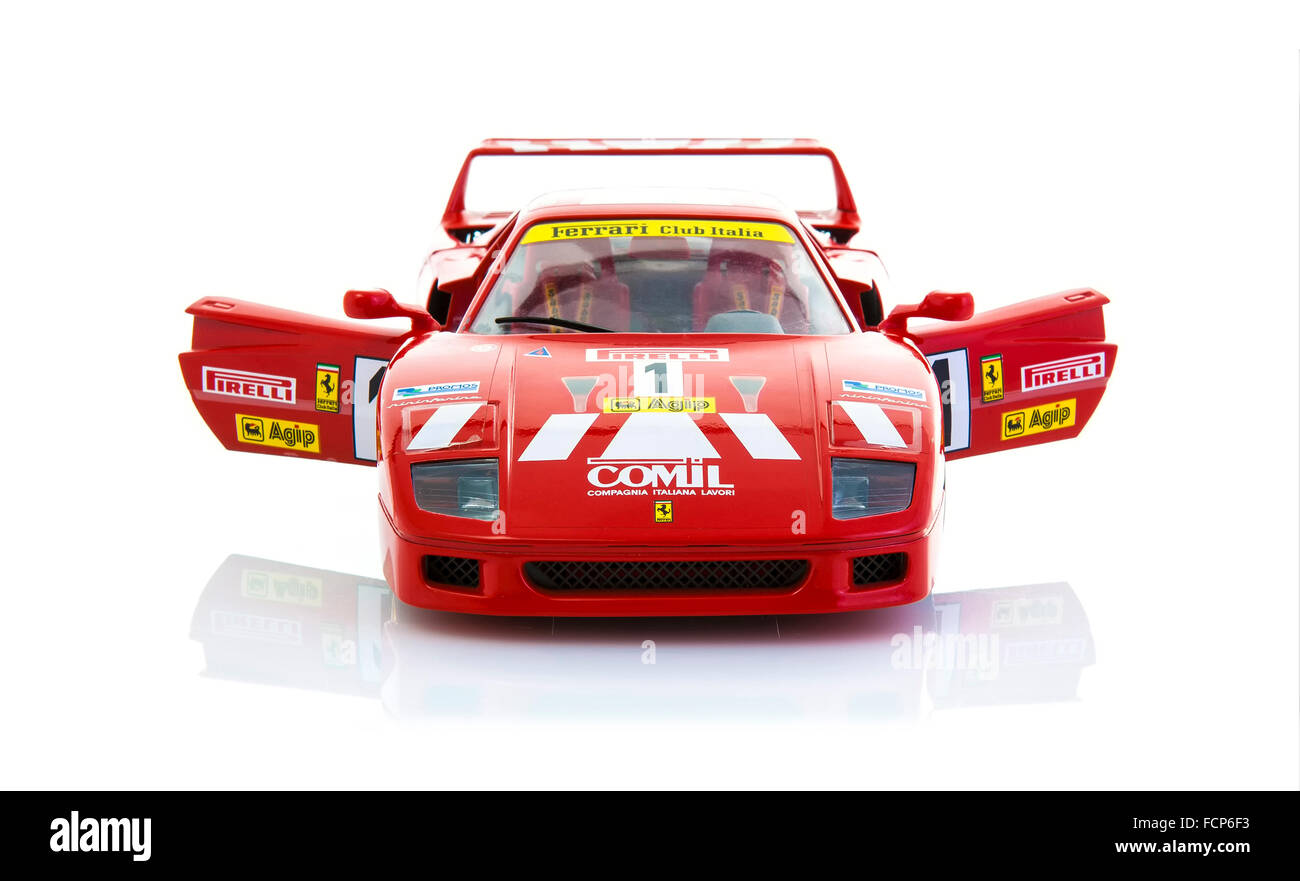 Ferrari F40 in Rennen trimmen auf weißem Hintergrund Stockfoto