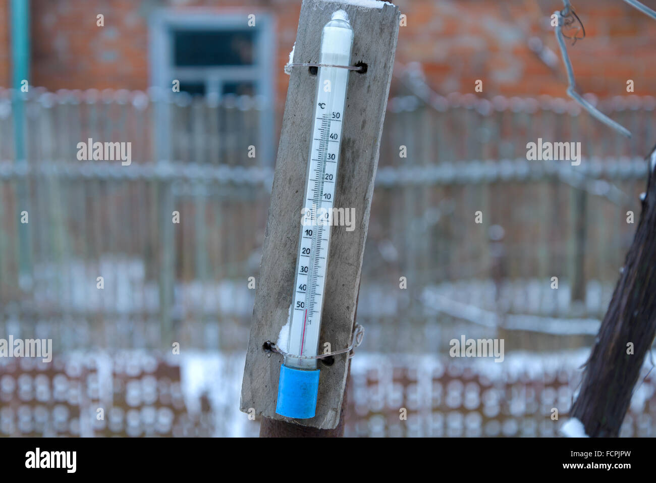 Alten Alkohol-Thermometer zeigt die Temperatur des-49 ° c Stockfoto