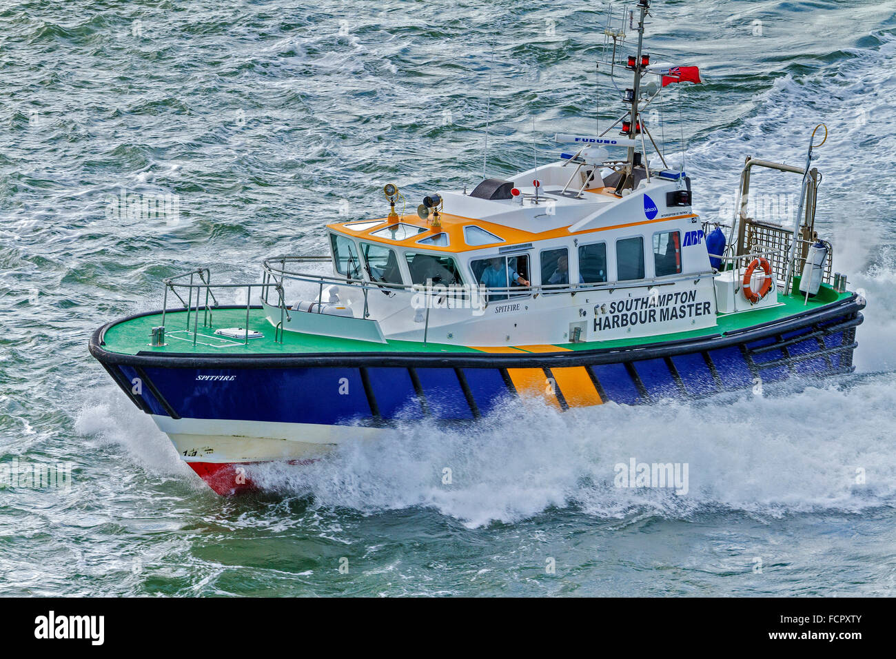 Hafen beherrscht Schiff Southampton Hampshire UK Stockfoto