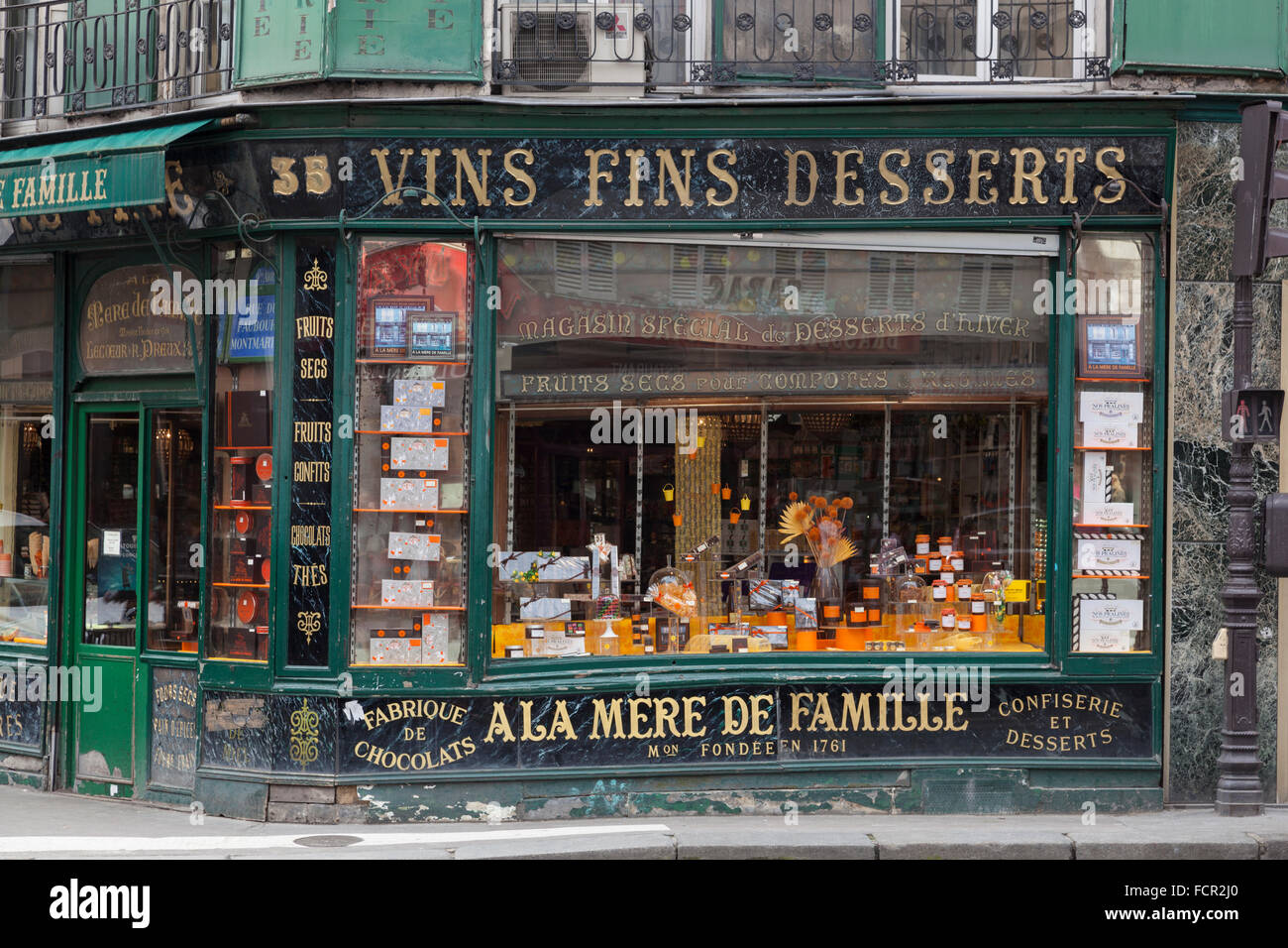 A la reine de Famille, Pariss älteste Chocolaterie im 9. Arrondissement, Frankreich Stockfoto