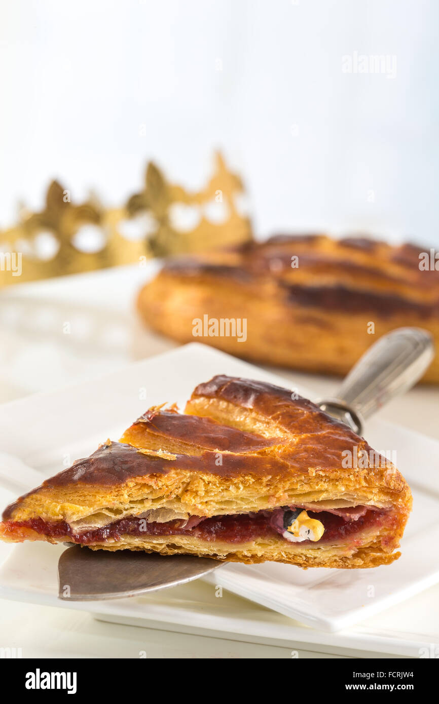 Porton des Königs Kuchen und Krone Stockfoto