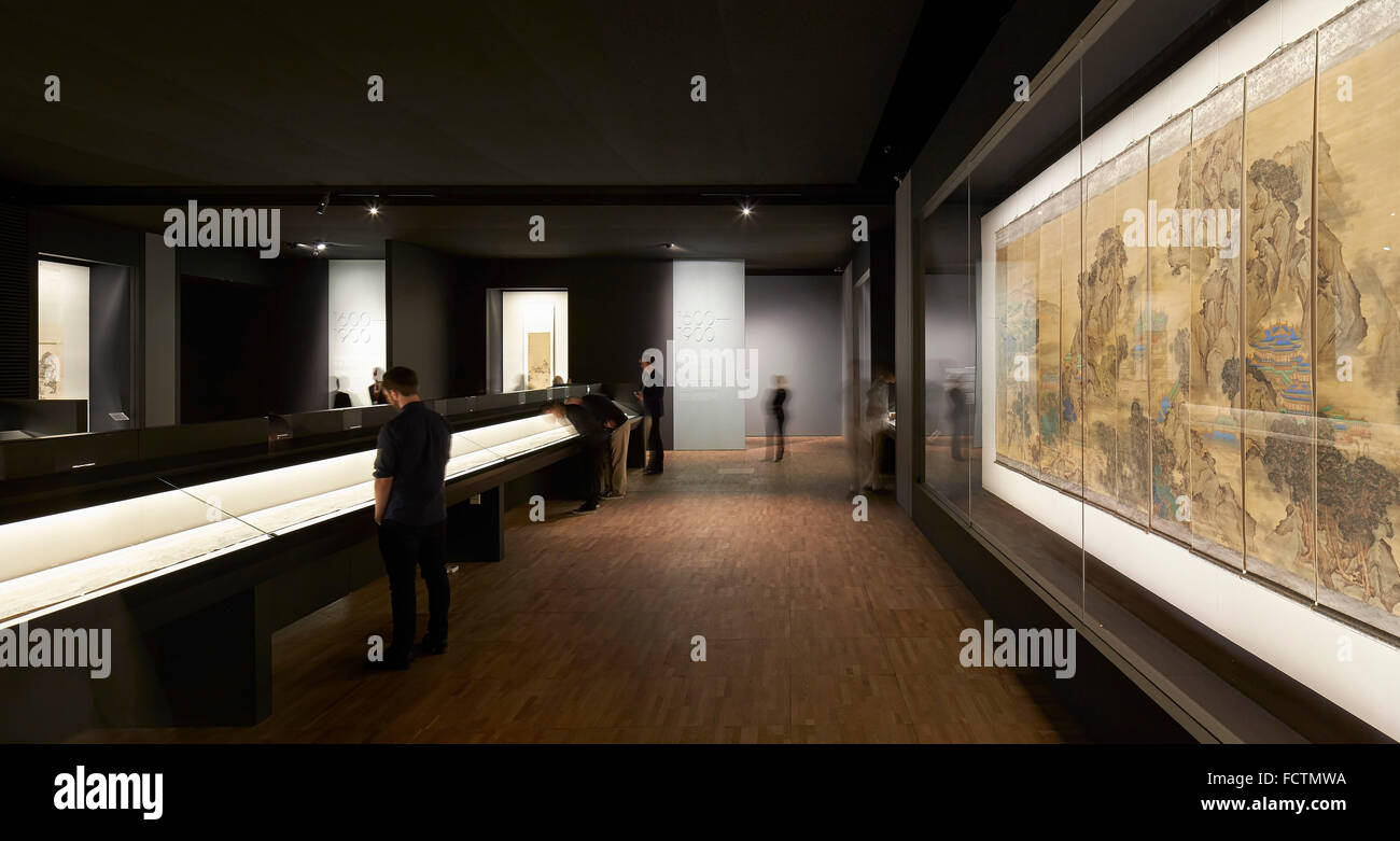 Panorama mit vertikalen und horizontalen Displays. V & Meisterwerke der chinesischen Malerei, London, Vereinigtes Königreich. Architekt: Stanton Stockfoto