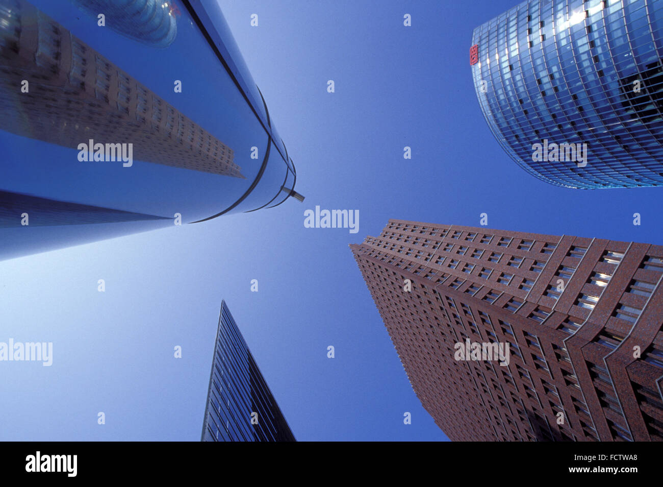 DEU, Deutschland, Berlin, Hochhäuser am Potsdamer Platz.  DEU, Deutschland, Berlin, Hochhaeuser am Potsdamer Platz. Stockfoto