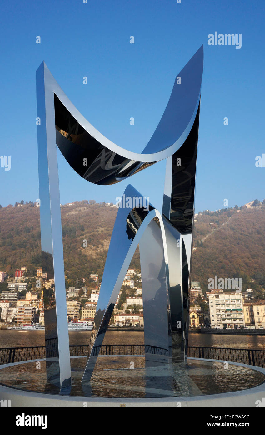 Leben elektrische Denkmal von Libeskind, Comer See, Como, Italien Stockfoto