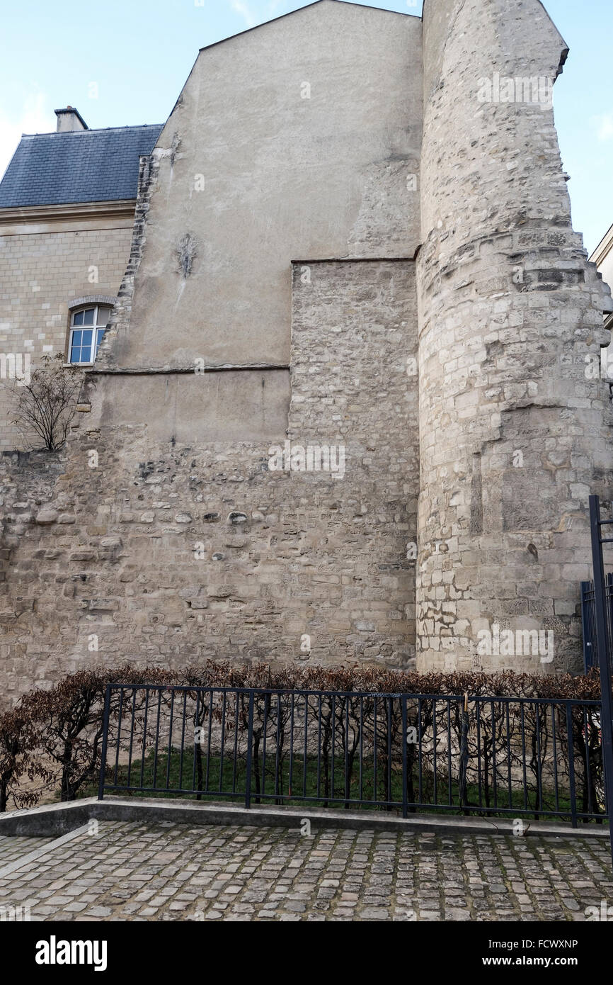 Am längsten bleibt der alten Stadtmauer, Philip Augustus, älteste Mauer der Antike Paris, Paris, Frankreich. Stockfoto
