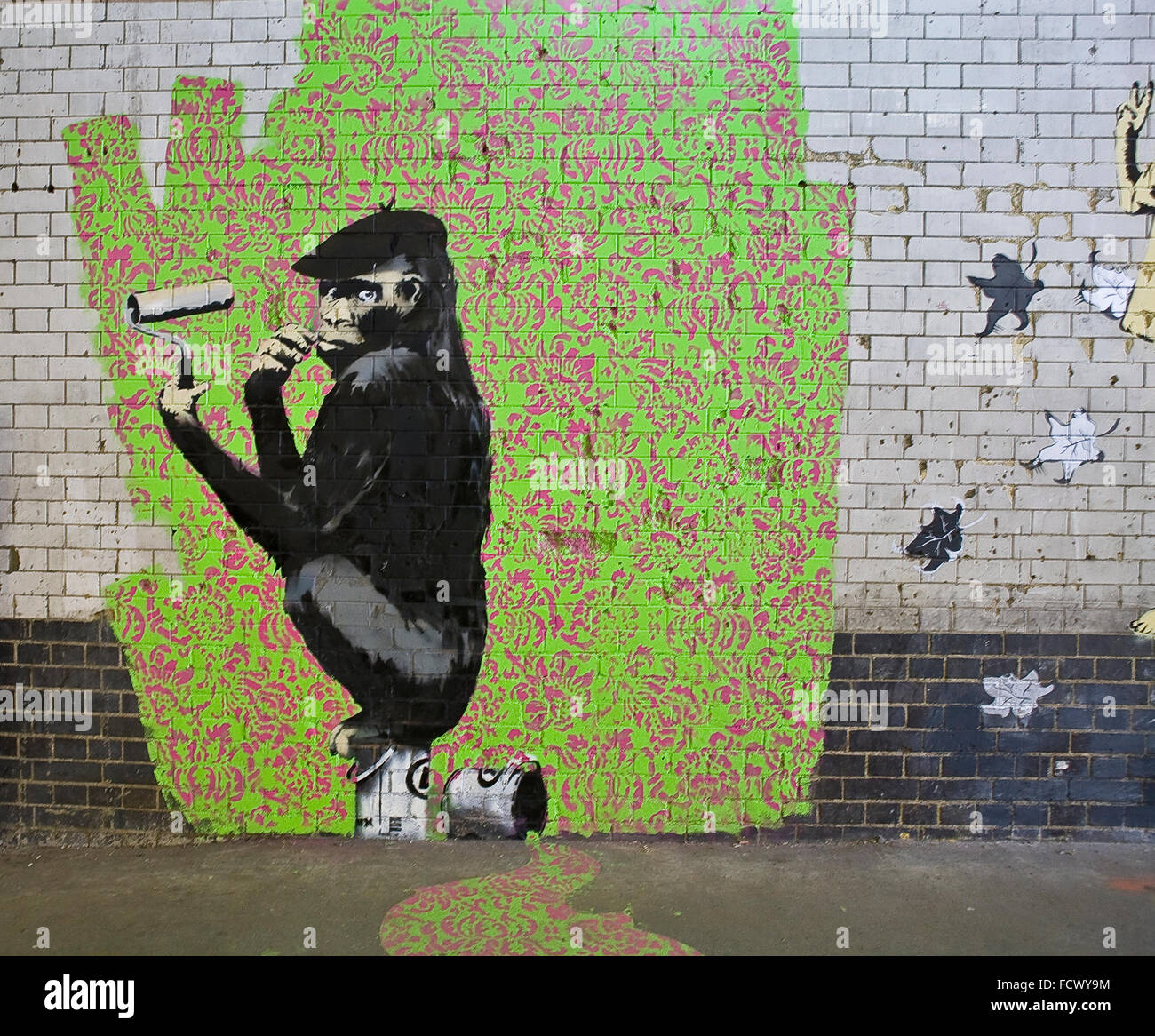 banksy-stencil-graffiti-fotos-und-bildmaterial-in-hoher-aufl-sung-alamy