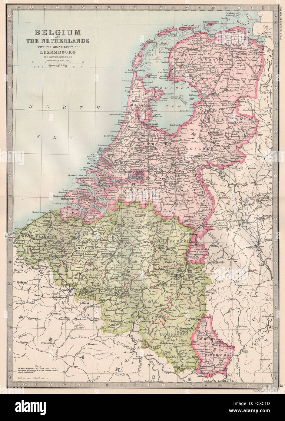 BENELUX: Belgien & Niederlande mit Herzogtum Luxembourg.BARTHOLOMEW, 1890-Karte Stockfoto