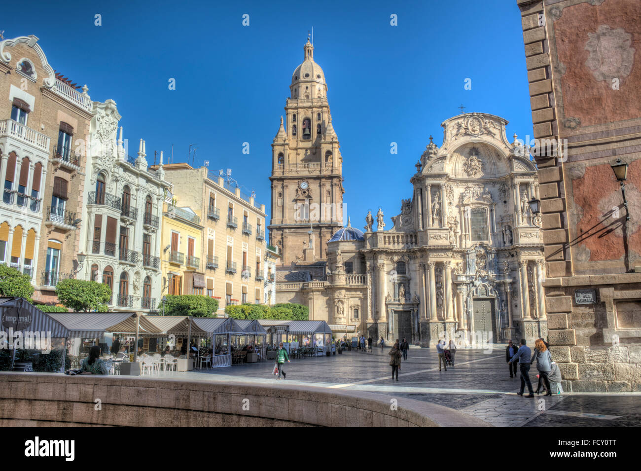 Murcia-Kathedrale und dem Plaza del Cardenal Belluga in Murcia, Spanien Stockfoto