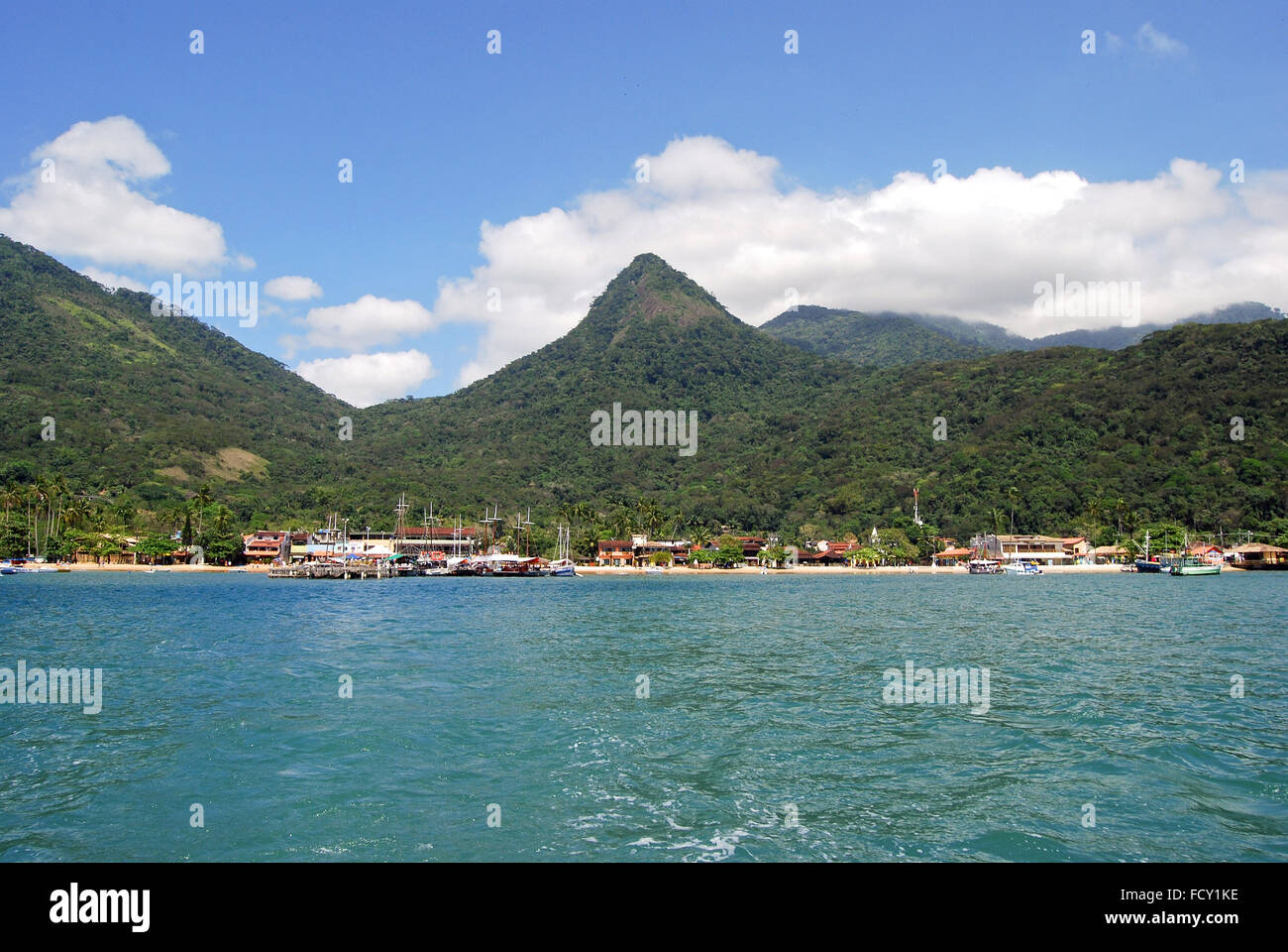 Ilha Grande Insel: Blick auf die Port Vila Do Abraão, Bundesstaat Rio De Janeiro, Brasilien Stockfoto