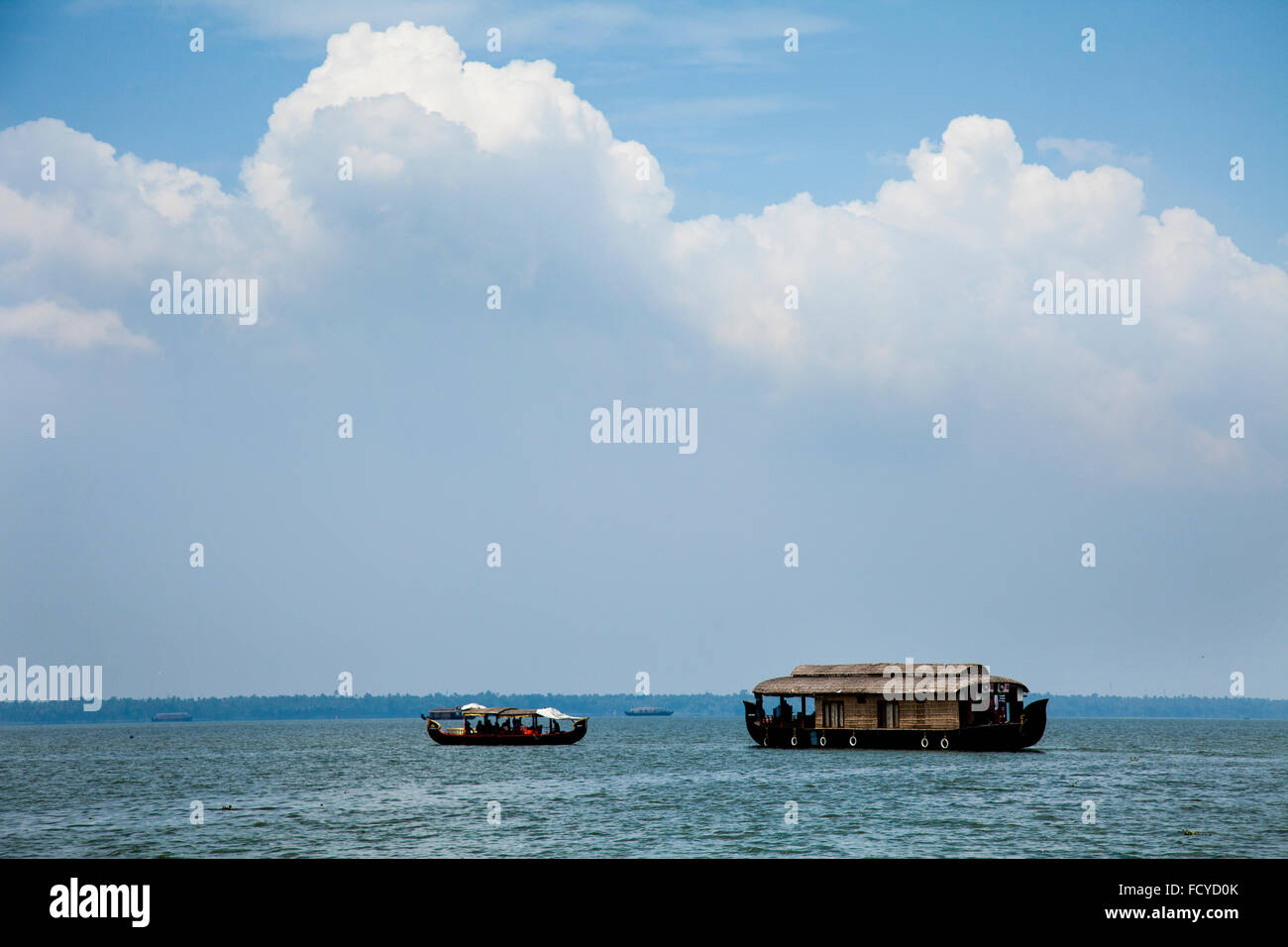 Hausboot Kerala Indien, Berufung, Rücken Gewässer von Kerala, Bootshaus, Wasserverkehr, Erholung, Entspannung, Urlaub, Stockfoto