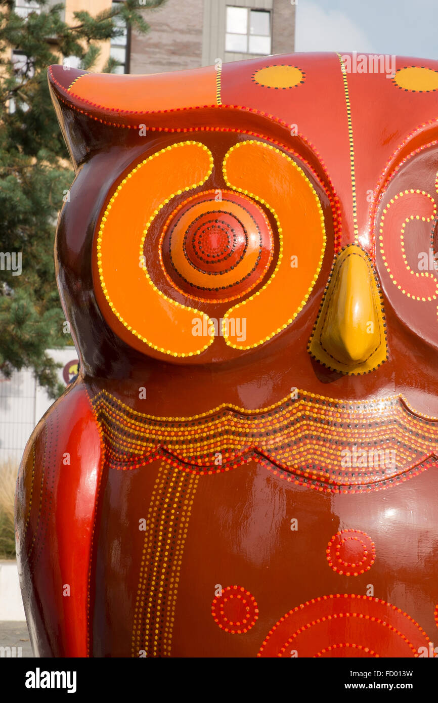 Detail aus einem orange-braune Eule Teil der großen Hoot Birmingham Eule Skulptur trail 2015 West Midlands England UK Stockfoto