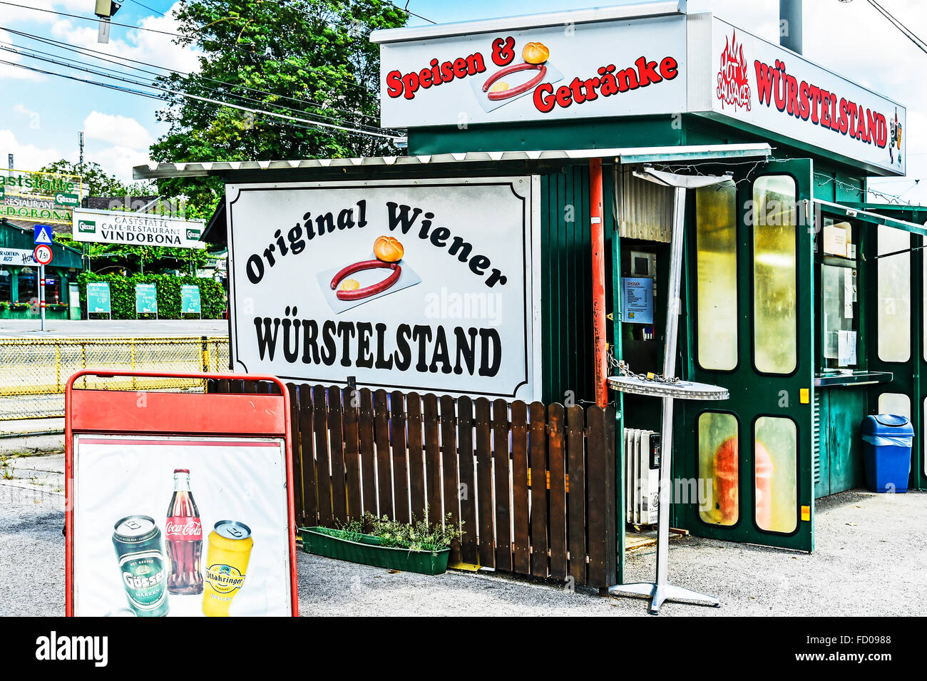 Wurst Stand in Wien; Würstchenstand in wien Stockfoto