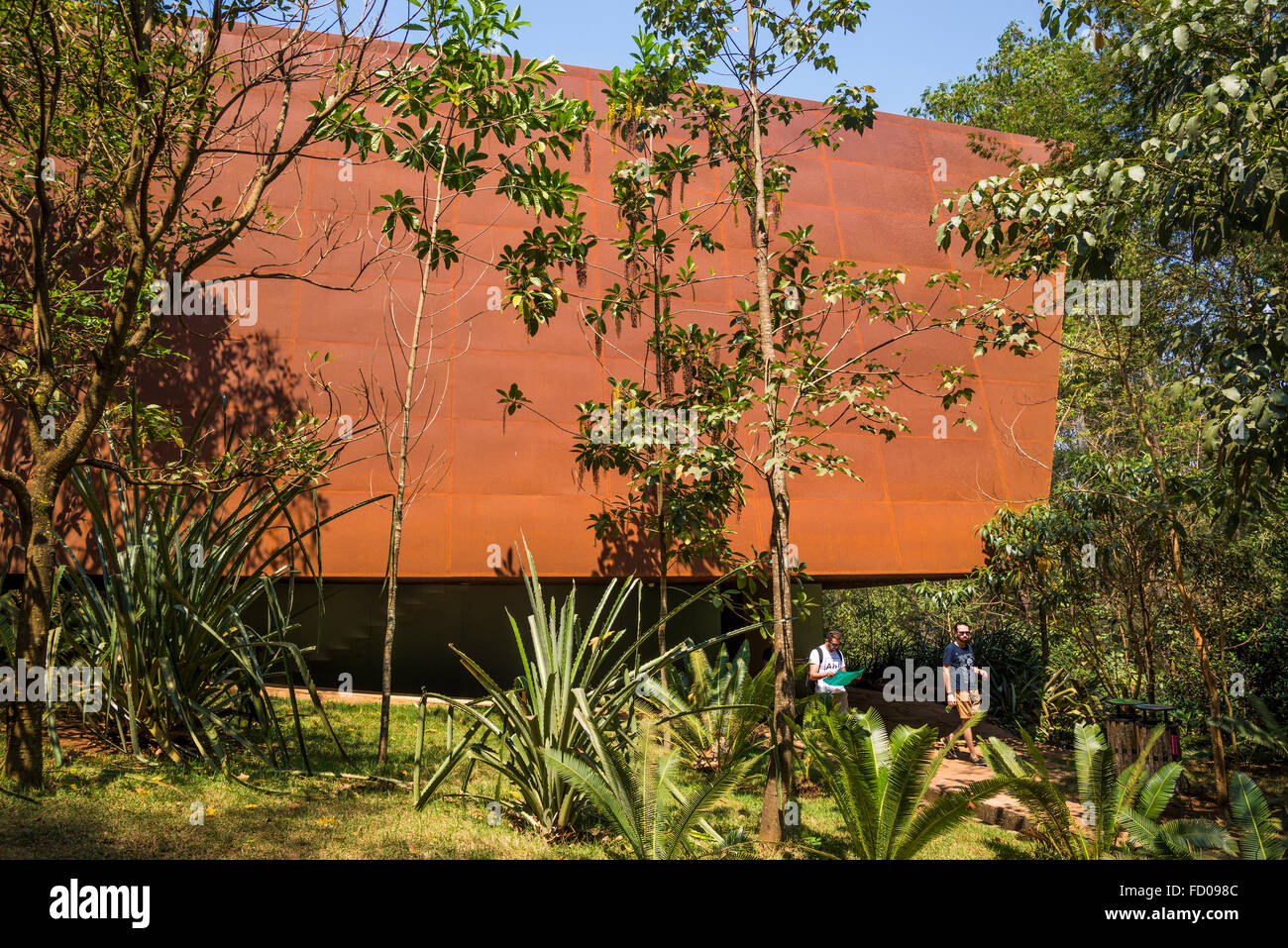 Miguel Rio Branco Pavillon, Inhotim Botanischer Garten und Museum für zeitgenössische Kunst, Belo Horizonte, Minas Gerais, Brasilien Stockfoto