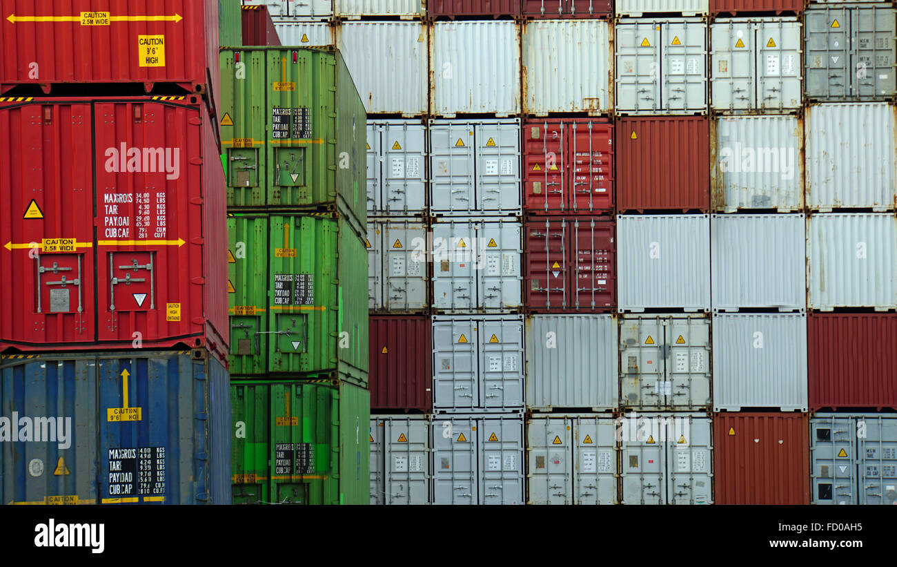 Transport-Container im Hafen von hamburg Stockfoto