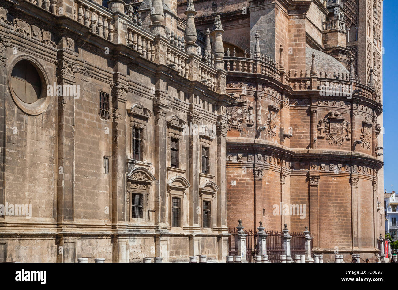 Spanien, Andalusien, Provinz Sevilla, Sevilla, äußere Sacritia Mayor und Capilla Real, der königlichen Kapelle in Sevilla Katze Stockfoto