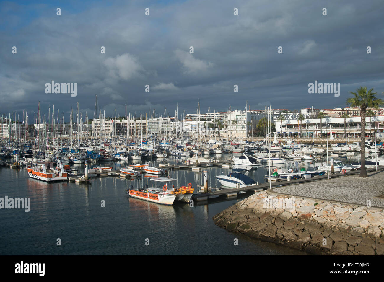 Yachthafen von Lagos an der Algarve Stockfoto