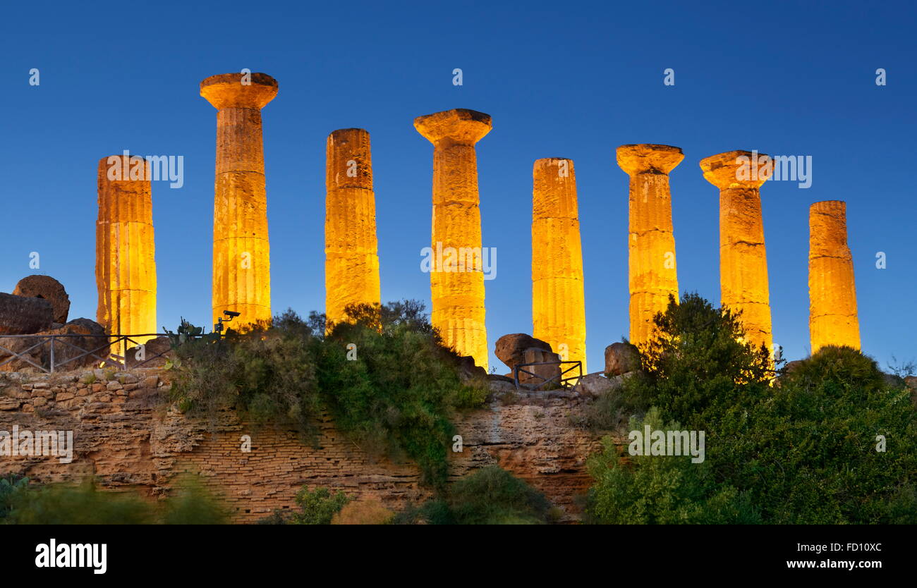 Tal der Tempel (Valle dei Templi), UNESCO Herkules-Tempel (Tempio di Eracle) Agrigento, Sizilien, Italien Stockfoto