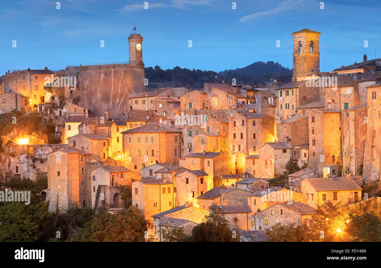 Am Abend sehen ot Sorano, Toskana, Italien Stockfoto