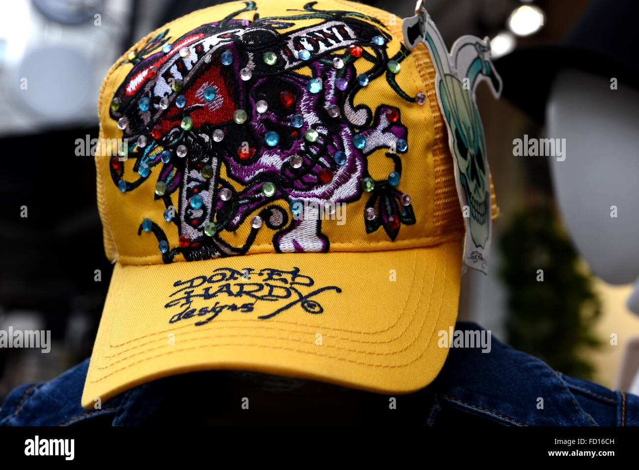 "Strass" Baseball-Cap für Verkauf, Amerika-Mura, Osaka, Japan. Stockfoto