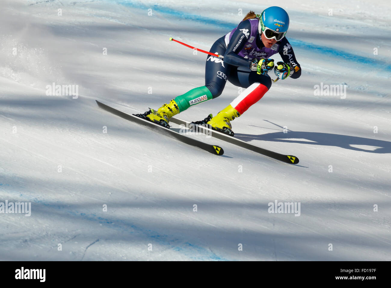 Cortina d ' Ampezzo, Italien 23. Januar 2016. STUFFER Verena(Ita) der Audi Fis Alpine Ski World Cup Women downhill Rennen auf der Olympia-Strecke in der Bergkette der Dolomiten. Stockfoto