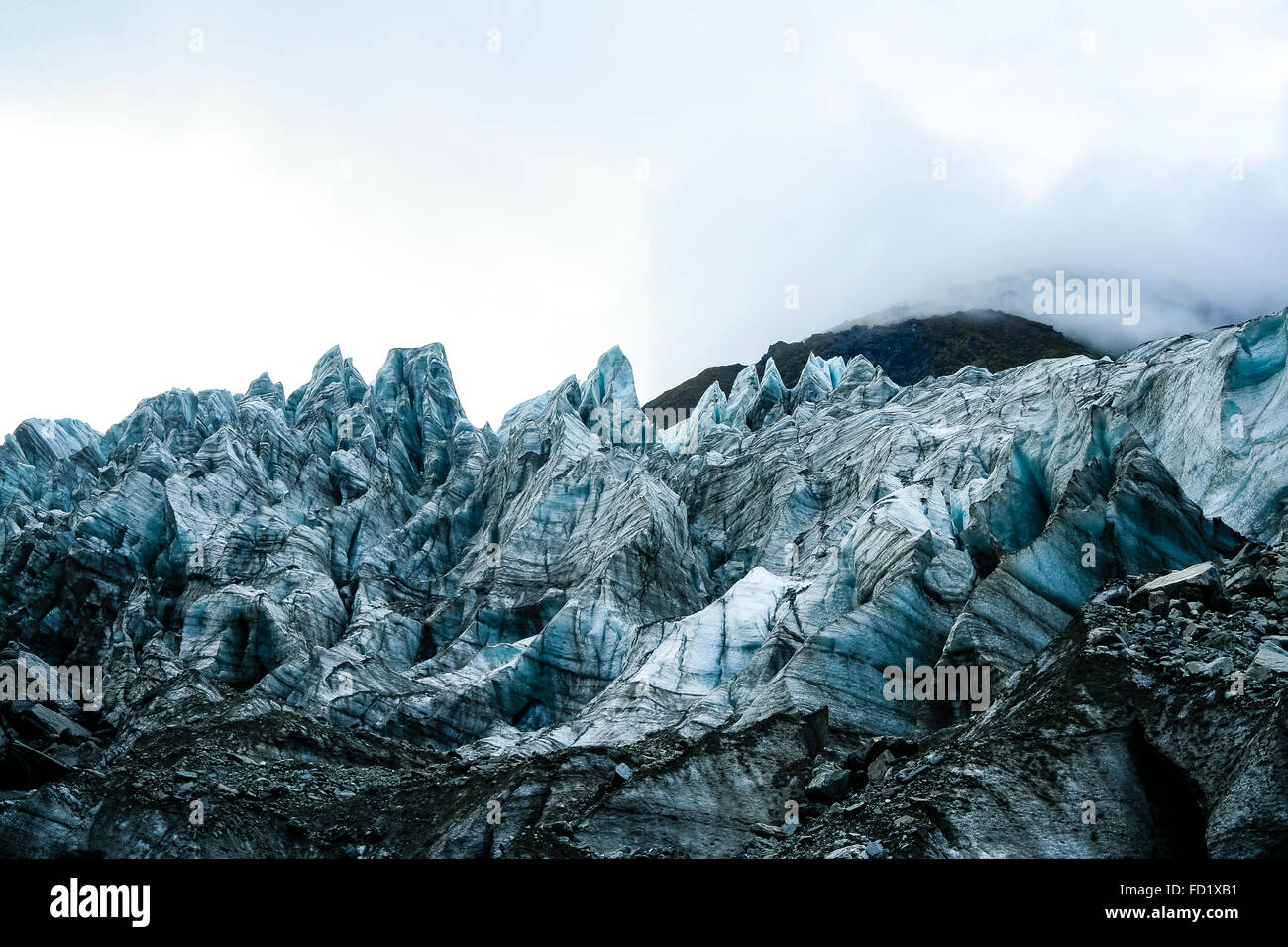 Franz Josef Glacier, Neuseeland. Detail des blauen Gletschereis. Stockfoto