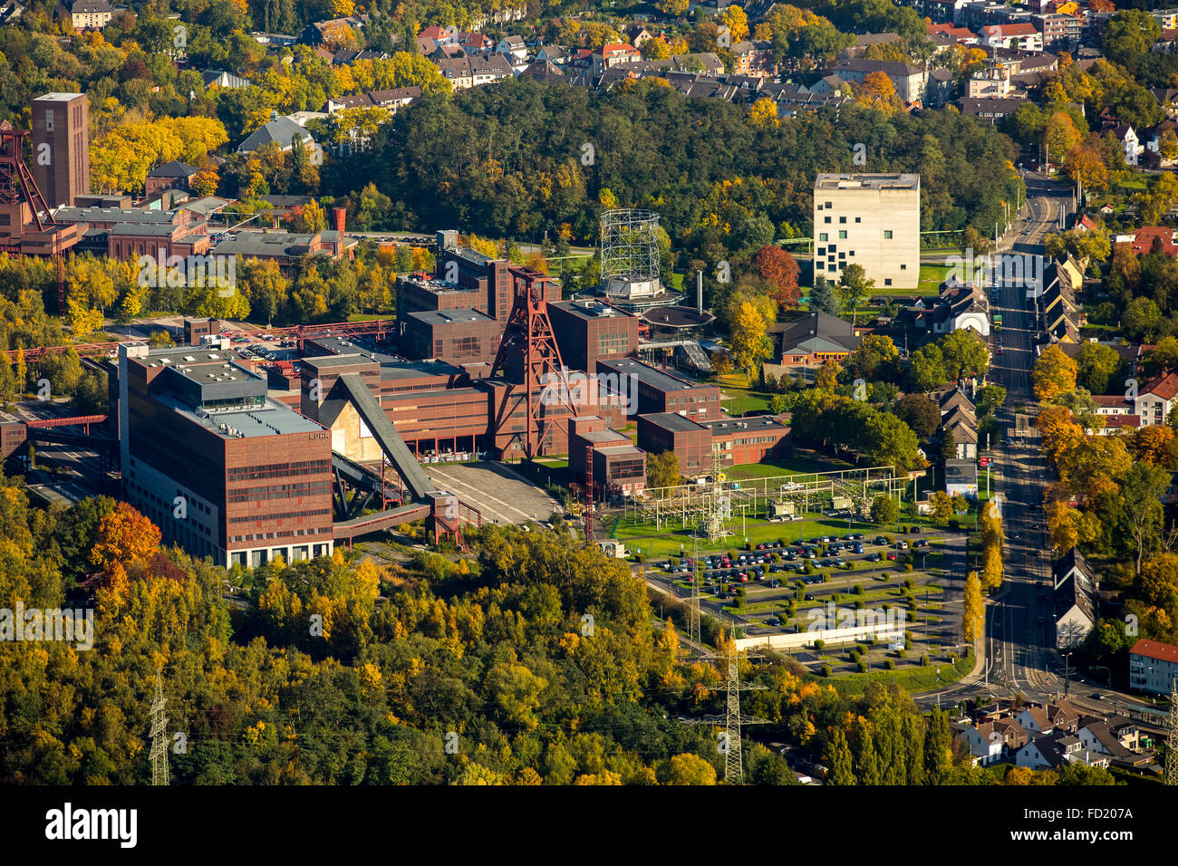 Doppelbock-Turm, Mine, Schacht XII, Zollverein Coal Mine Industriekomplex, UNESCO-Weltkulturerbe, Herbst, Essen Stockfoto