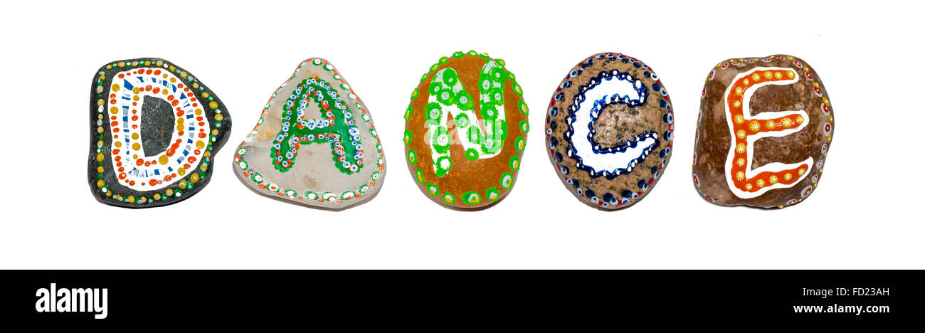 Tanzen Sie Wort, das aus von Hand bemalten Steinen Stockfoto