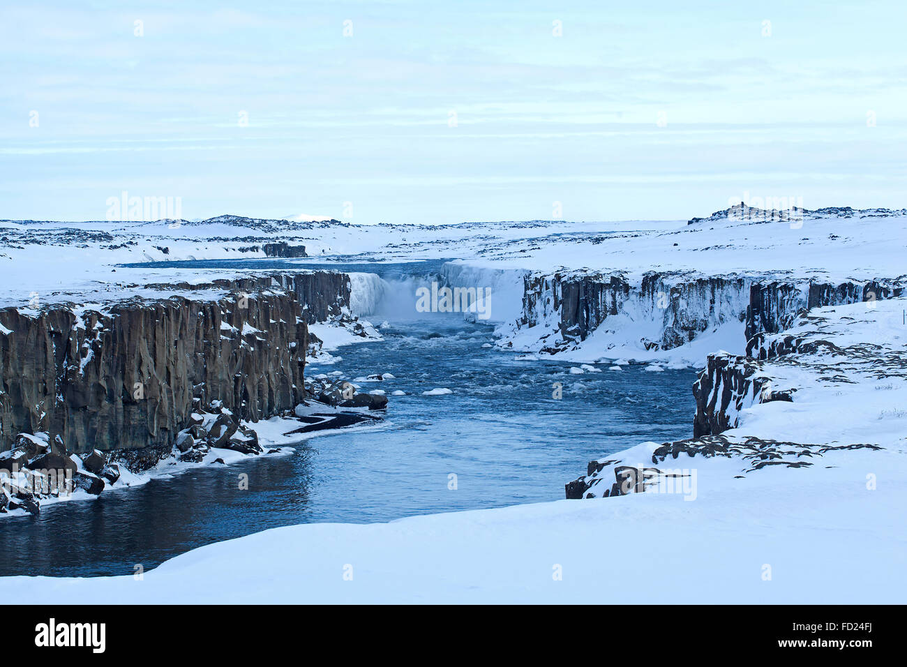 Breite des Wasserfalls Selfoss in Island, Schuss Winter Stockfoto