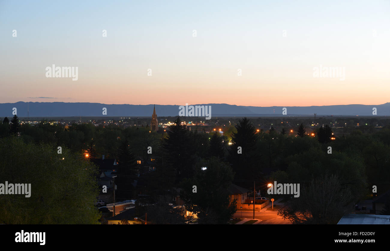 Dämmerung an einem Juniabend in Laramie, Wyoming, USA Stockfoto