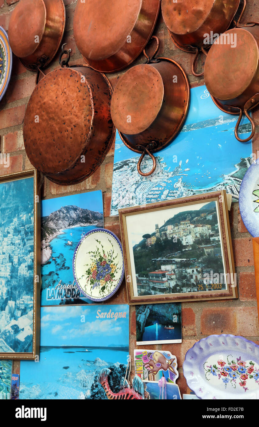 Erinnerungsstücke in italienische Küche in England Stockfoto