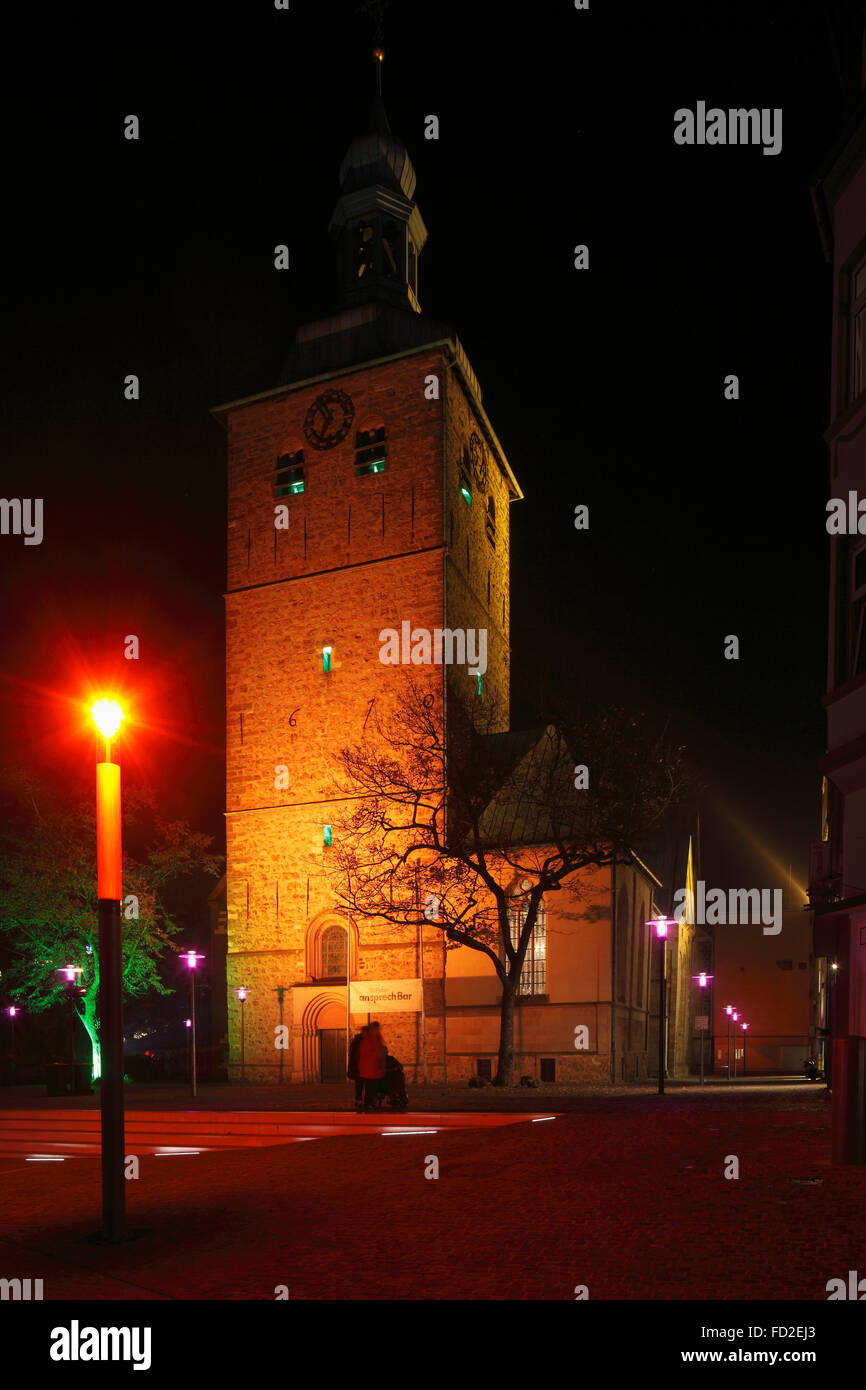 D-Recklinghausen, Ruhrgebiet, Westfalen, Nordrhein Westfalen, NRW, "Recklinghausen Leuchtet", Festival Beleuchtung in der historischen Innenstadt, Petrus-Kirche, katholische Propsteikirche St. Peter Stockfoto