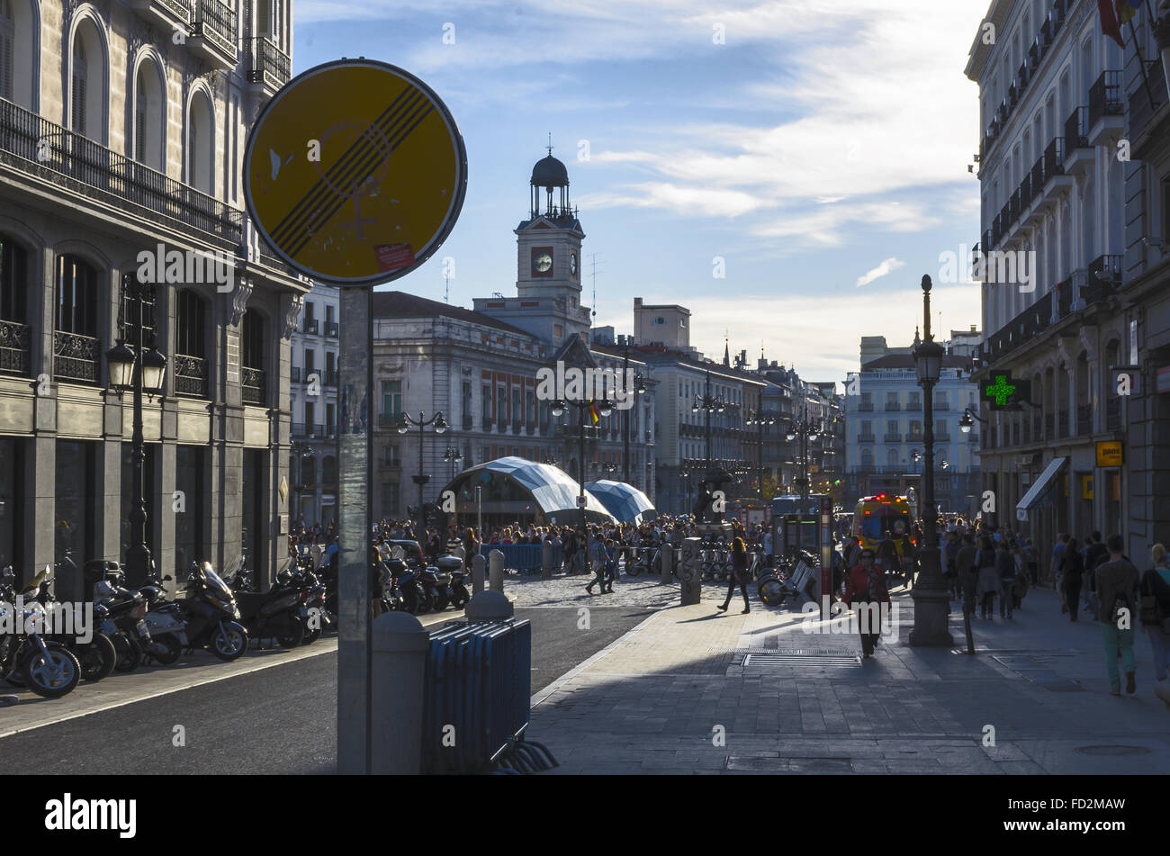 Blick auf Platz Puerta del Sol in einem zentralen Bereich der Stadt Madrid, Spanien Stockfoto