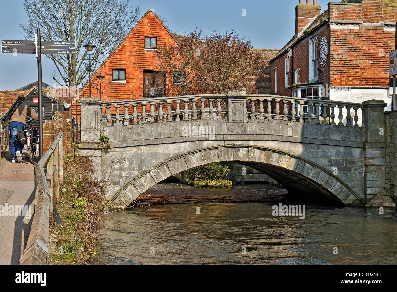 UK Winchester City Brücke und Mühle Stockfoto