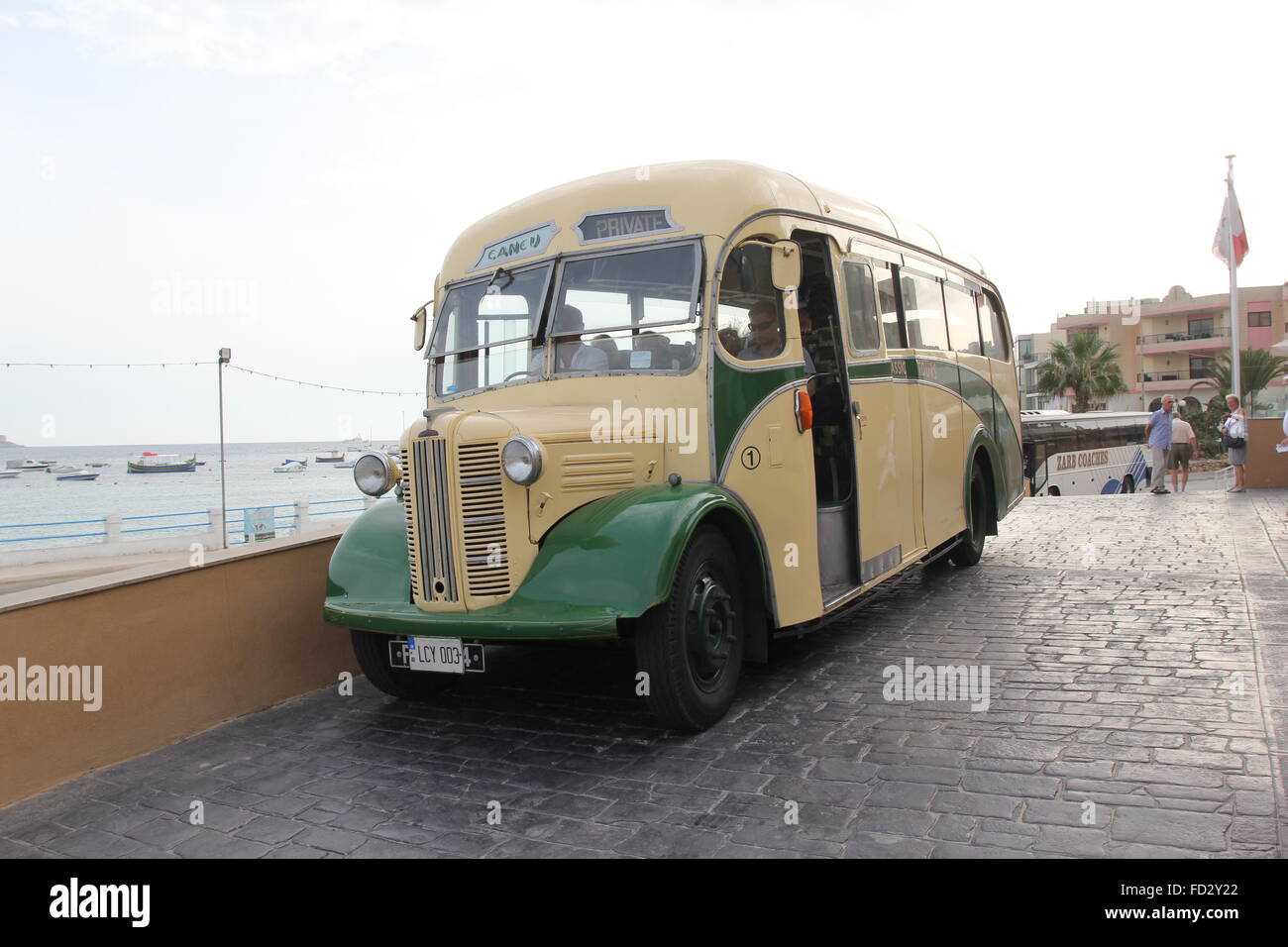 Eine traditionelle Vintage Malta bus Stockfoto