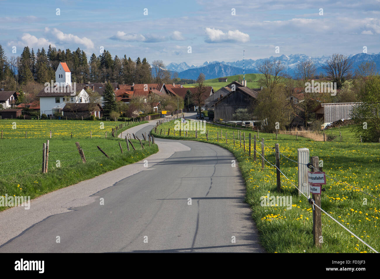 Das Alpenvorland in der Nähe von Weilheim, Alpen, fünf Seen. Oberbayern, Voralpenlandschaft Bei Weilheim Stockfoto