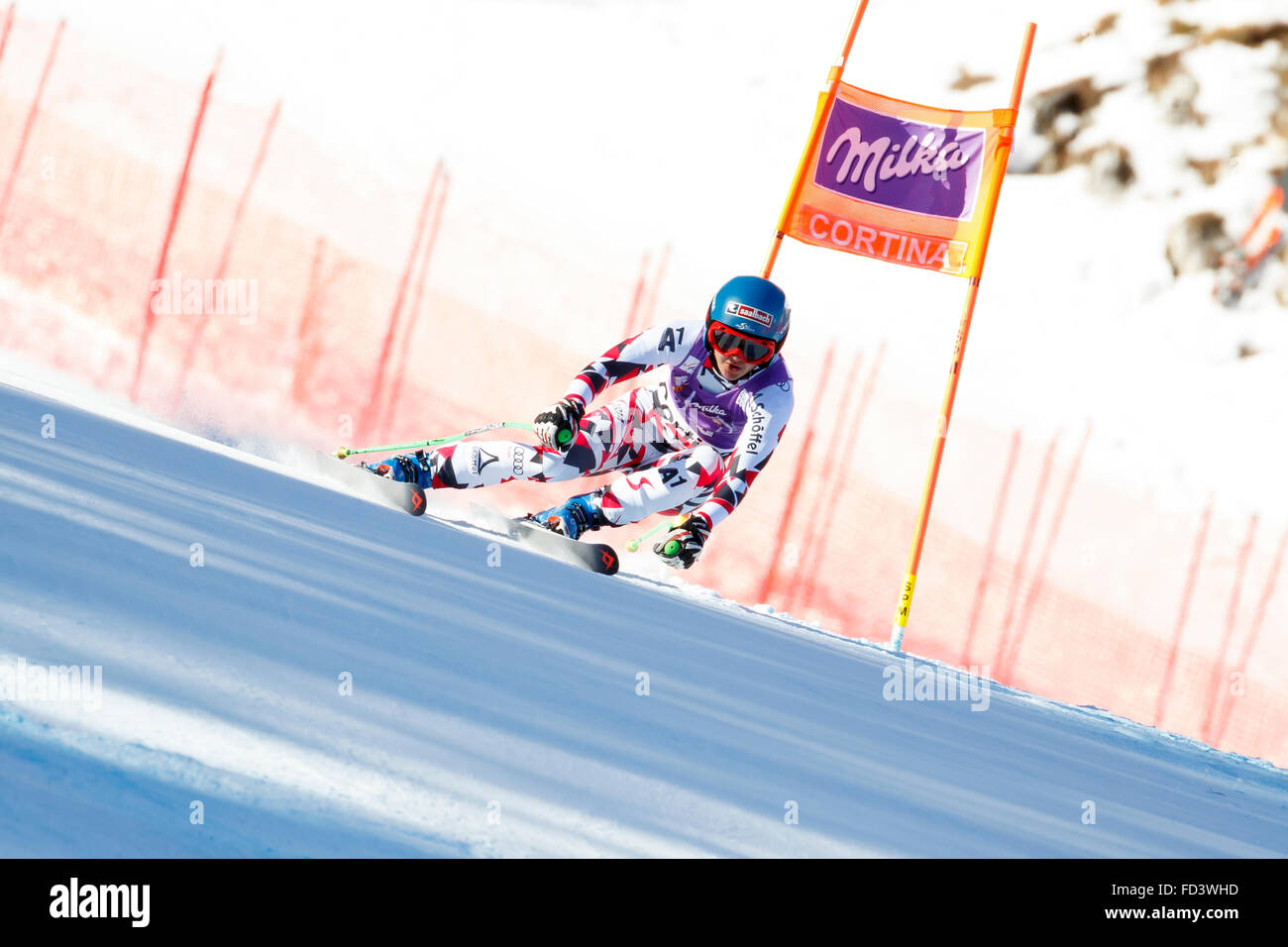 Cortina d ' Ampezzo, Italien 23. Januar 2016. MAIER-Sabrina (Aut) im Wettbewerb mit der Audi Fis Alpine Ski World Cup Women-downhill-Rennen auf der Olympia-Kurs in der Bergkette der Dolomiten. Stockfoto