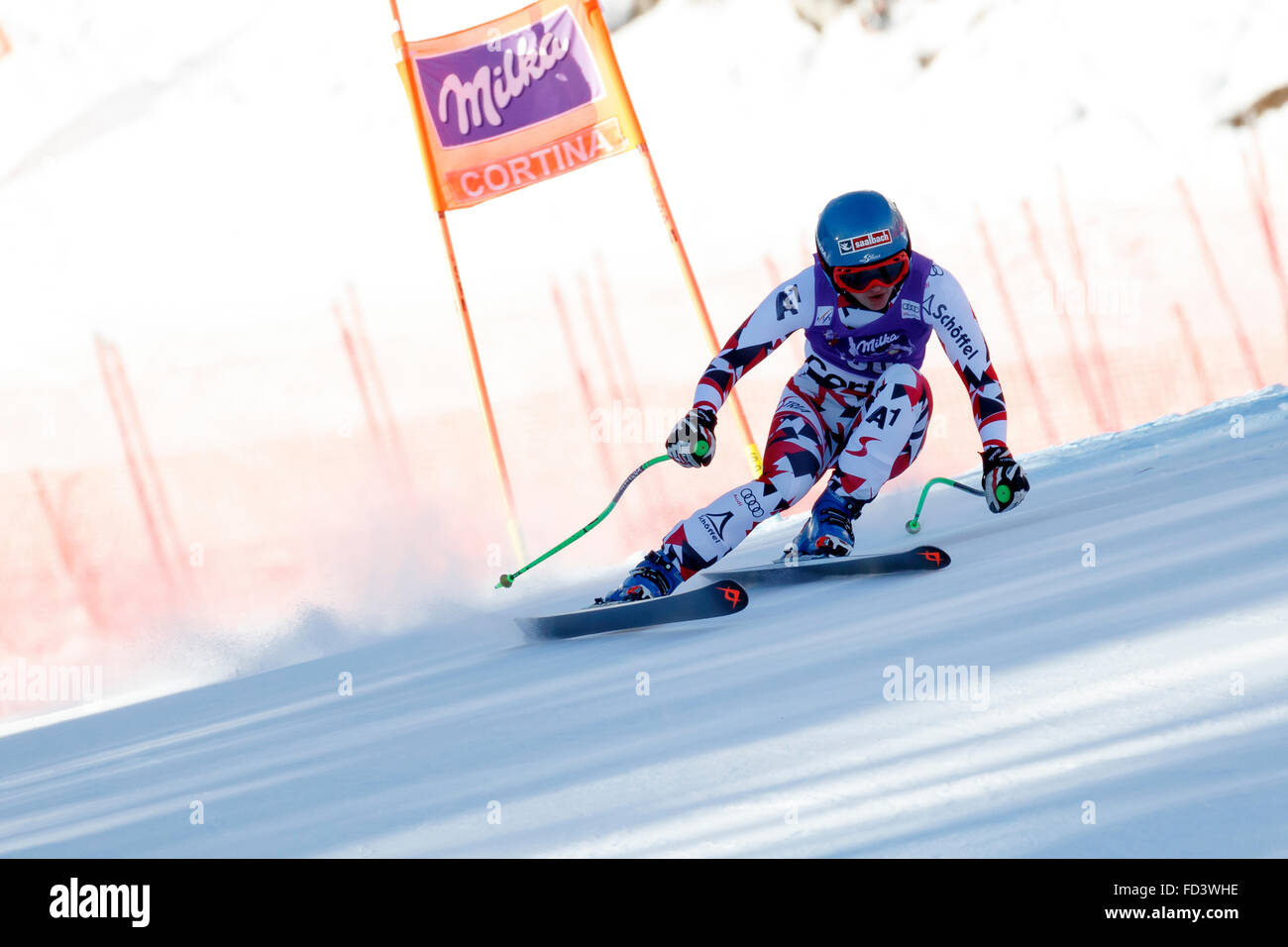 Cortina d ' Ampezzo, Italien 23. Januar 2016. MAIER-Sabrina (Aut) im Wettbewerb mit der Audi Fis Alpine Ski World Cup Women-downhill-Rennen auf der Olympia-Kurs in der Bergkette der Dolomiten. Stockfoto