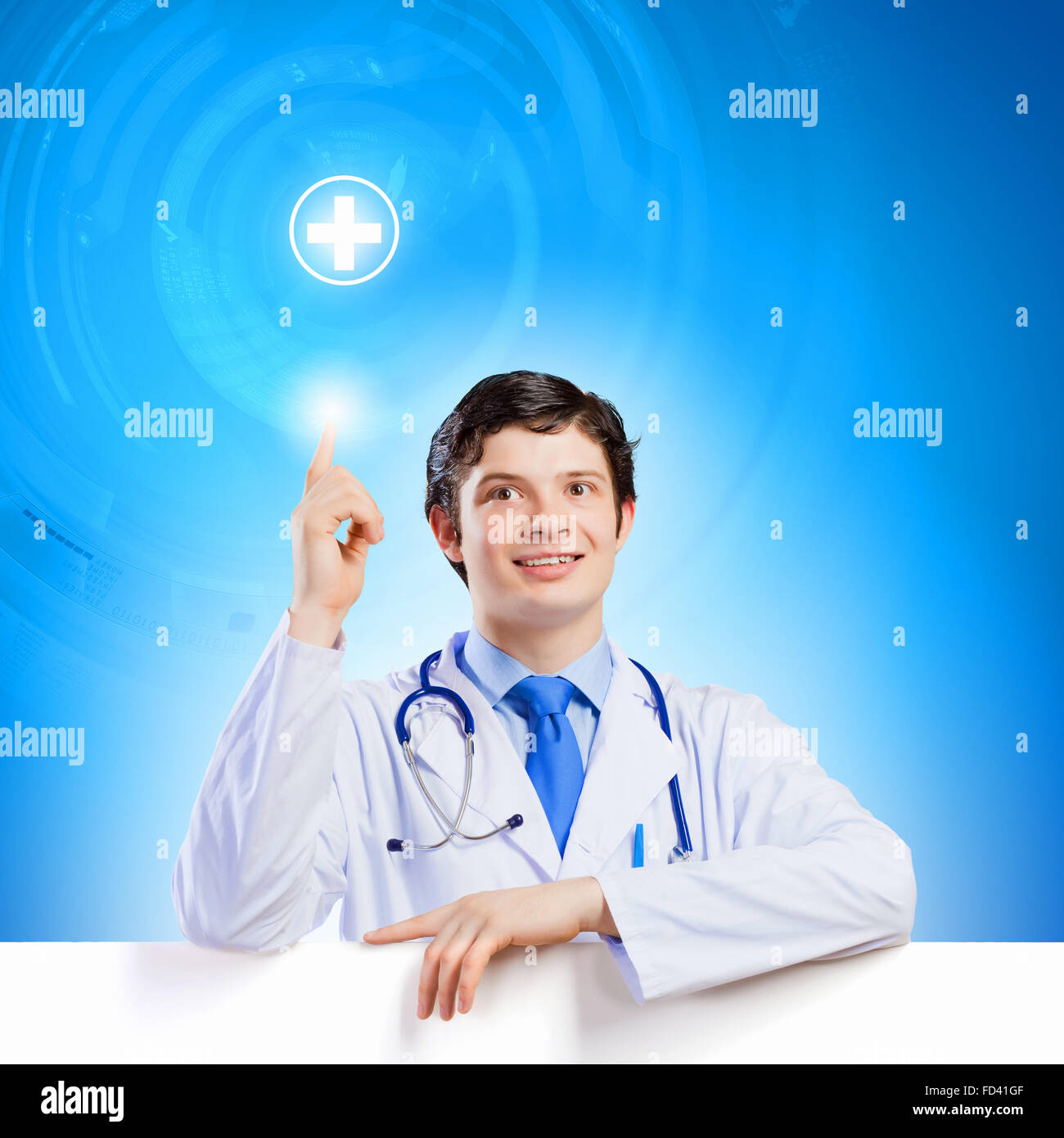Bild der schönen Arzt halten weiße leeres banner Stockfoto