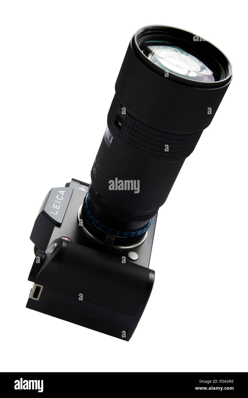 Leica SL Kameragehäuse mit Nikon 180mm F2. 8 Objektiv. Stockfoto