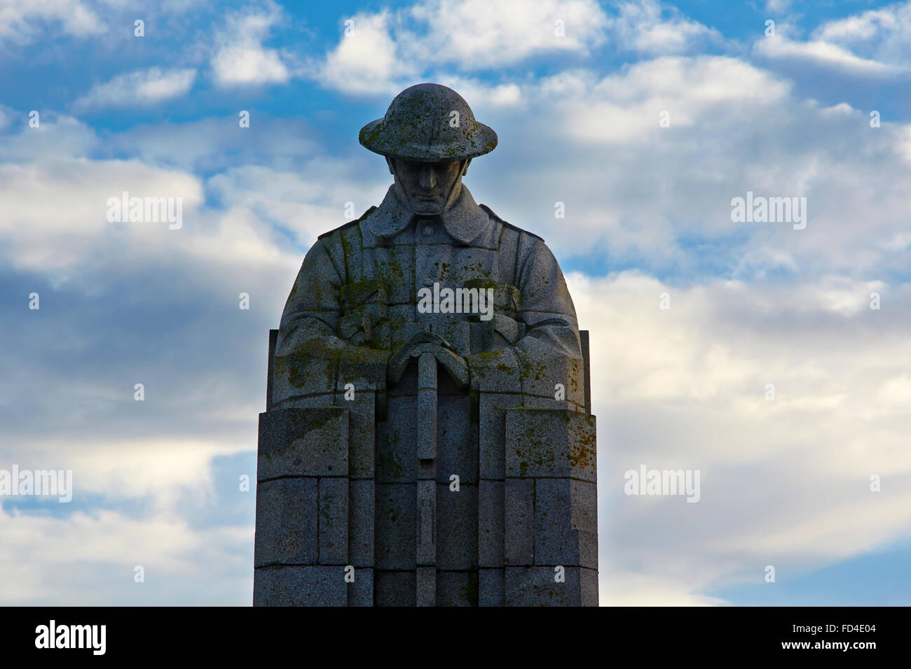 Die brüten Soldat-Statue in Vancouver Ecke, ein Denkmal für die erste kanadische Abteilung Teilnahme an der zweiten Schlacht Stockfoto