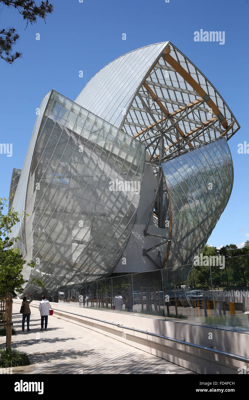 Louis Vuitton Foundation (Fondation Louis-Vuitton). Museum für Kunst.   Architekt: Frank Gehry. Stockfoto