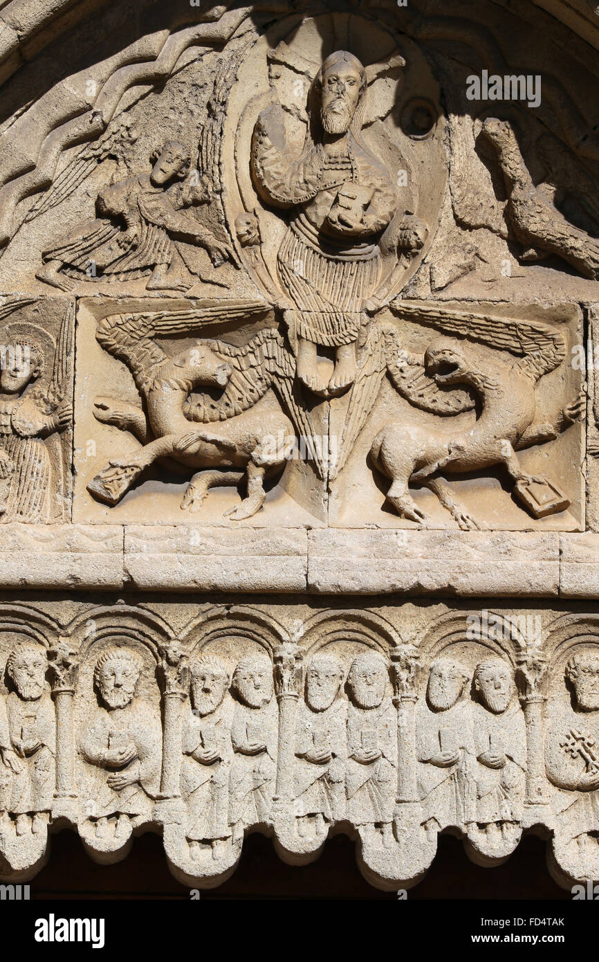 Ganagobie Kloster.  Die vier geflügelten Kreaturen, die symbolisieren die vier Evangelisten umgeben von Christ in der Majestät. Stockfoto