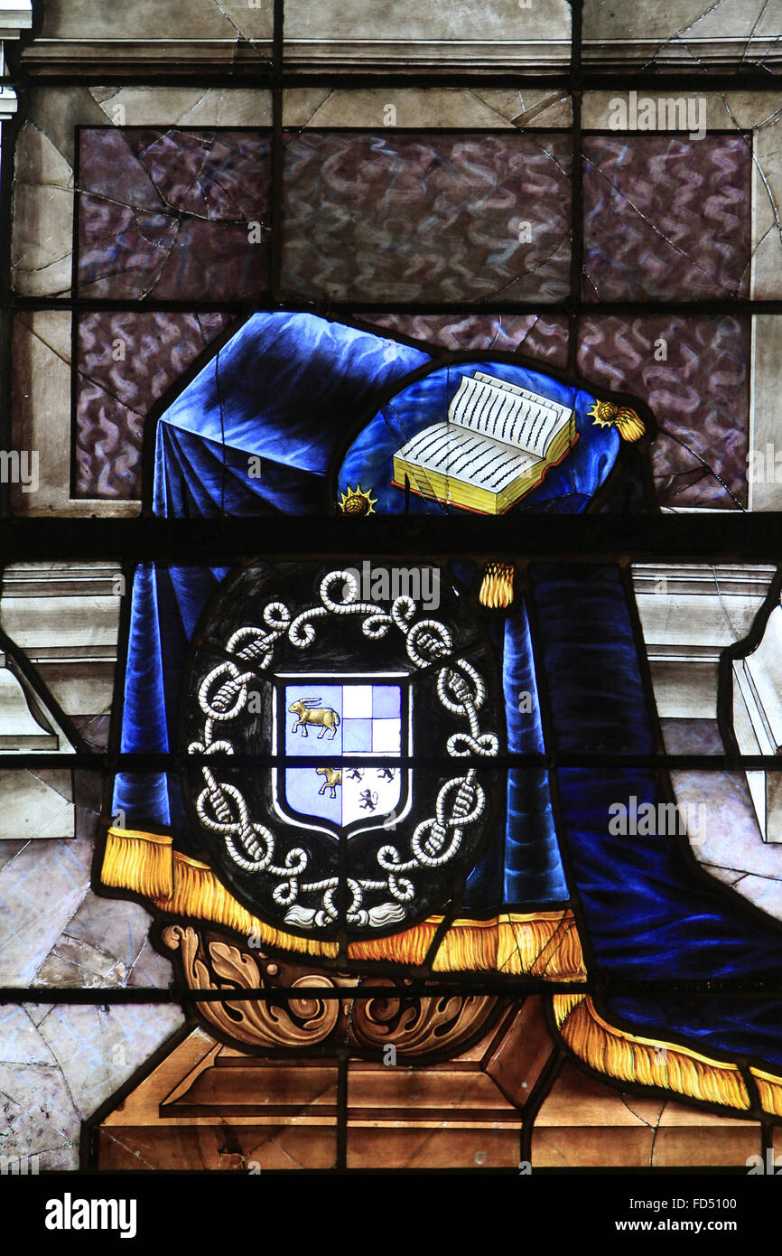 Thron von Marie de Medicis. Detail der Himmelfahrt der Jungfrau Maria Buntglasfenster. Stockfoto