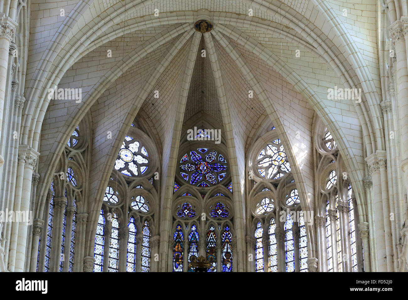 Fenster der Apsis. Er. Kathedrale von Amiens. Stockfoto