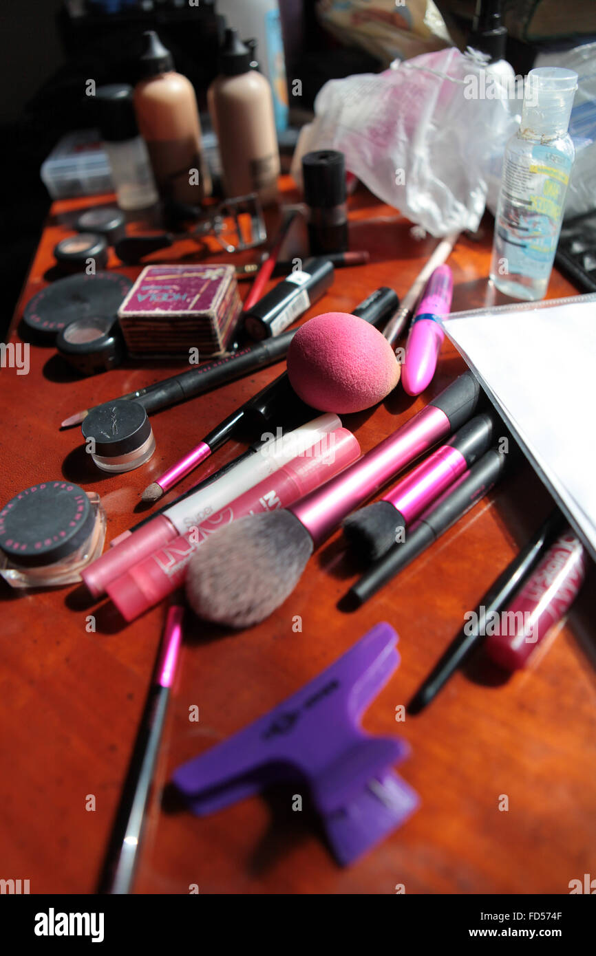 Make-up-Vorbereitung für die Nacht Stockfoto