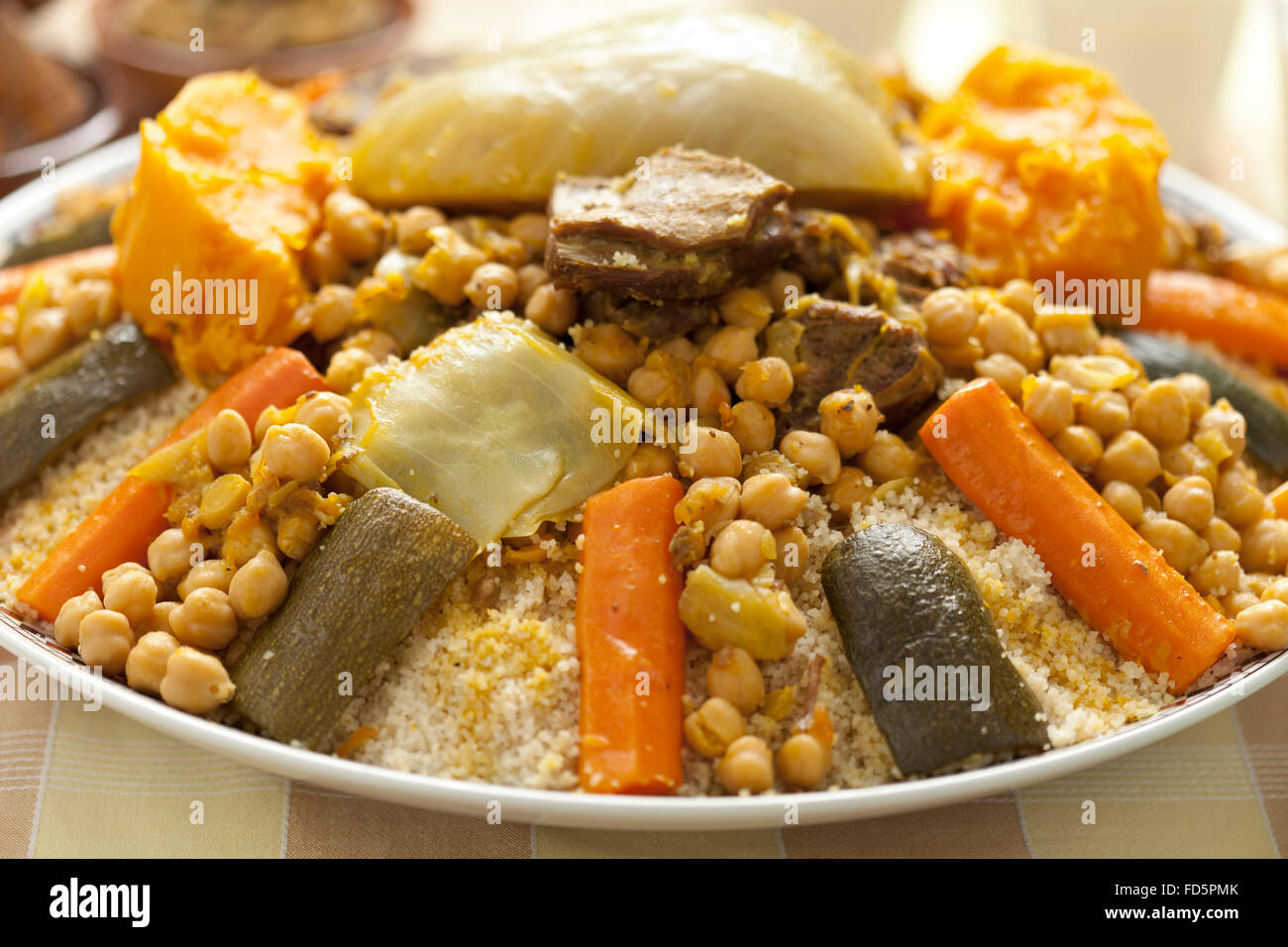 Marokkanischer couscous -Fotos und -Bildmaterial in hoher Auflösung – Alamy